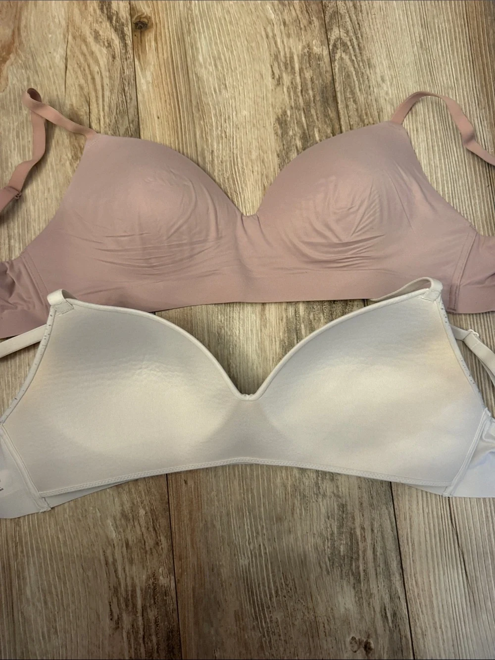 Soma Enbliss Wireless T-Shirt Bras in Blush Pink and White